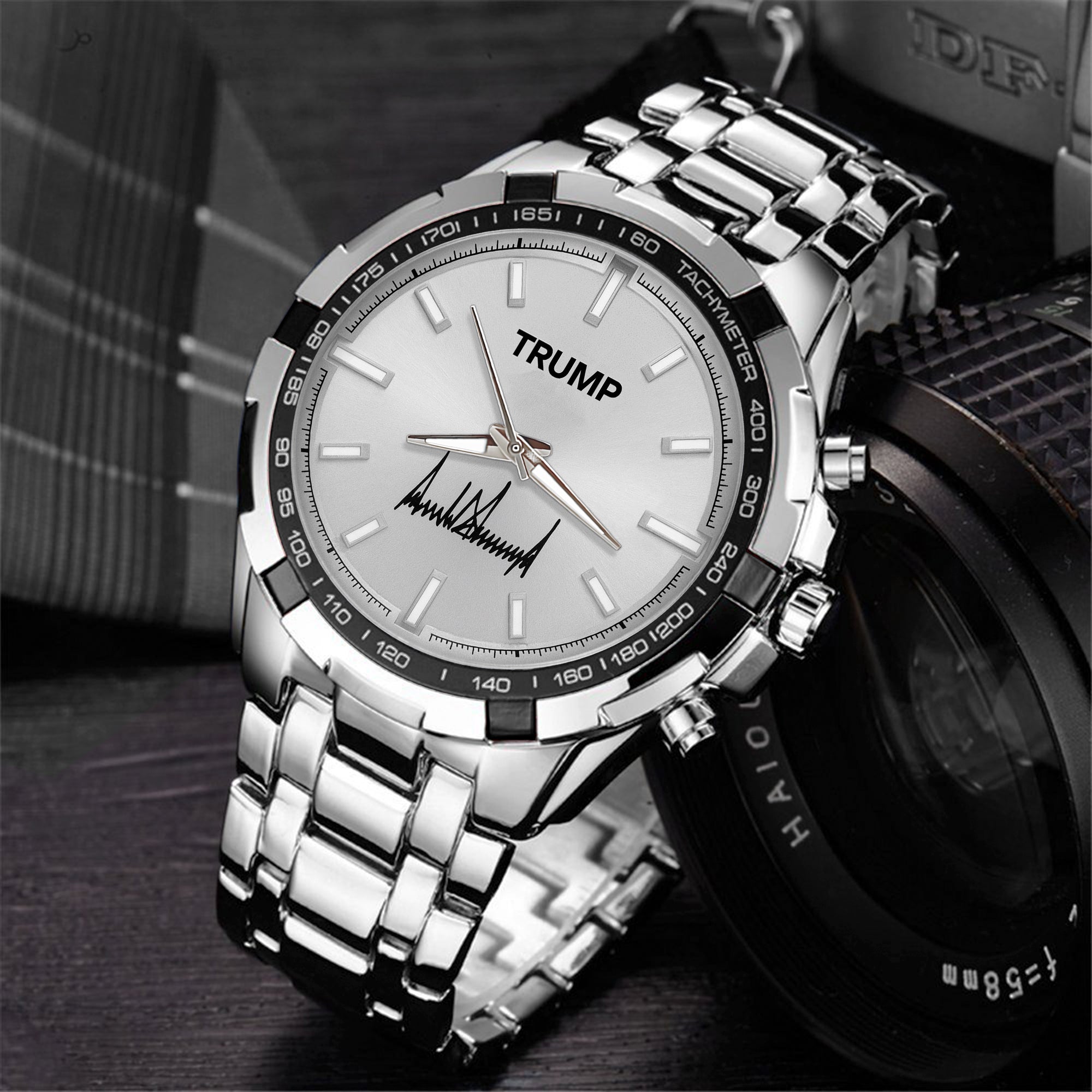 TRUMP Watch Stainless steel - Silver Sunburst Dial