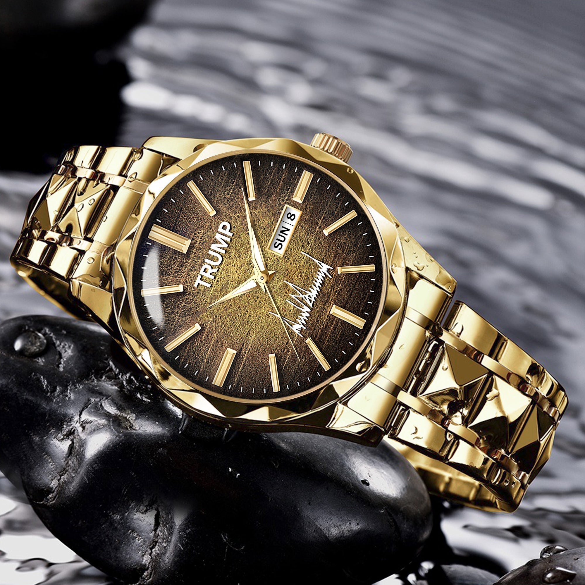 TRUMP Watch 2026 Luxury Gold – Signature Vintage Brown Dial