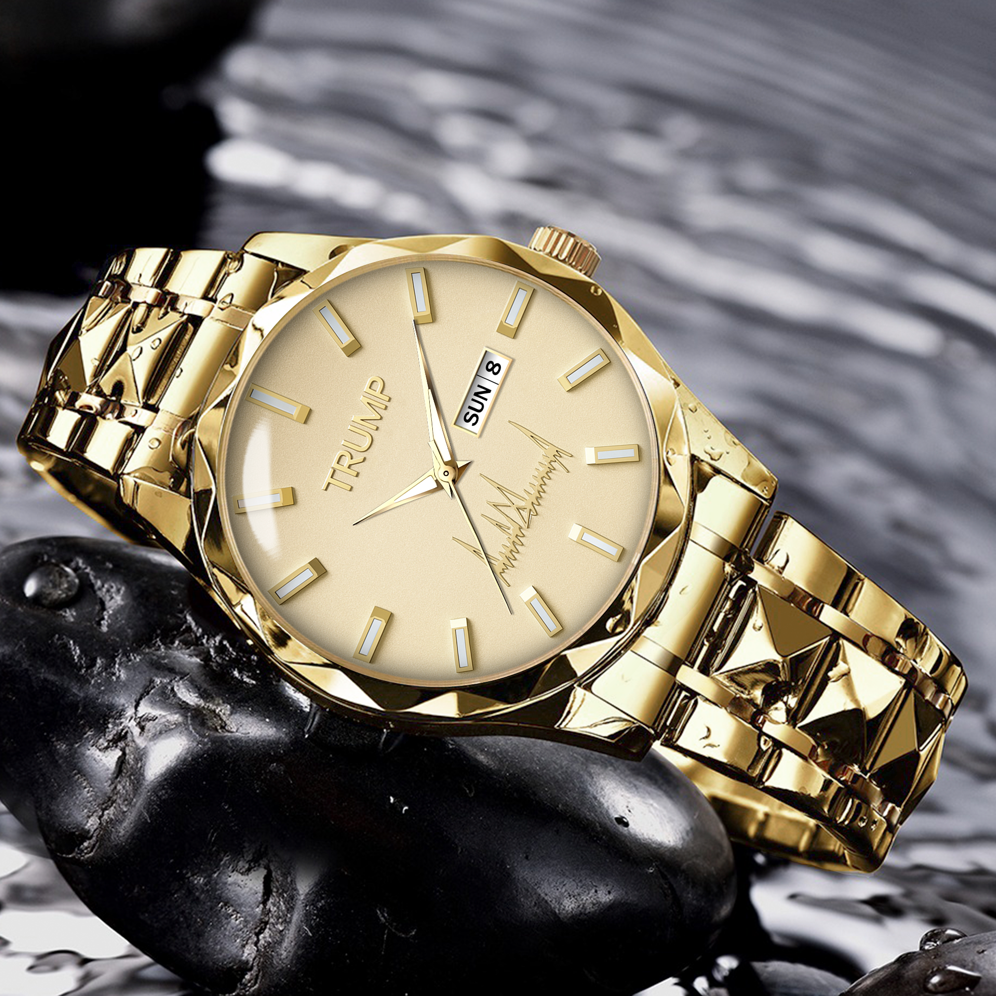 TRUMP Watch 2026 Luxury Gold – Signature Champagne Dial