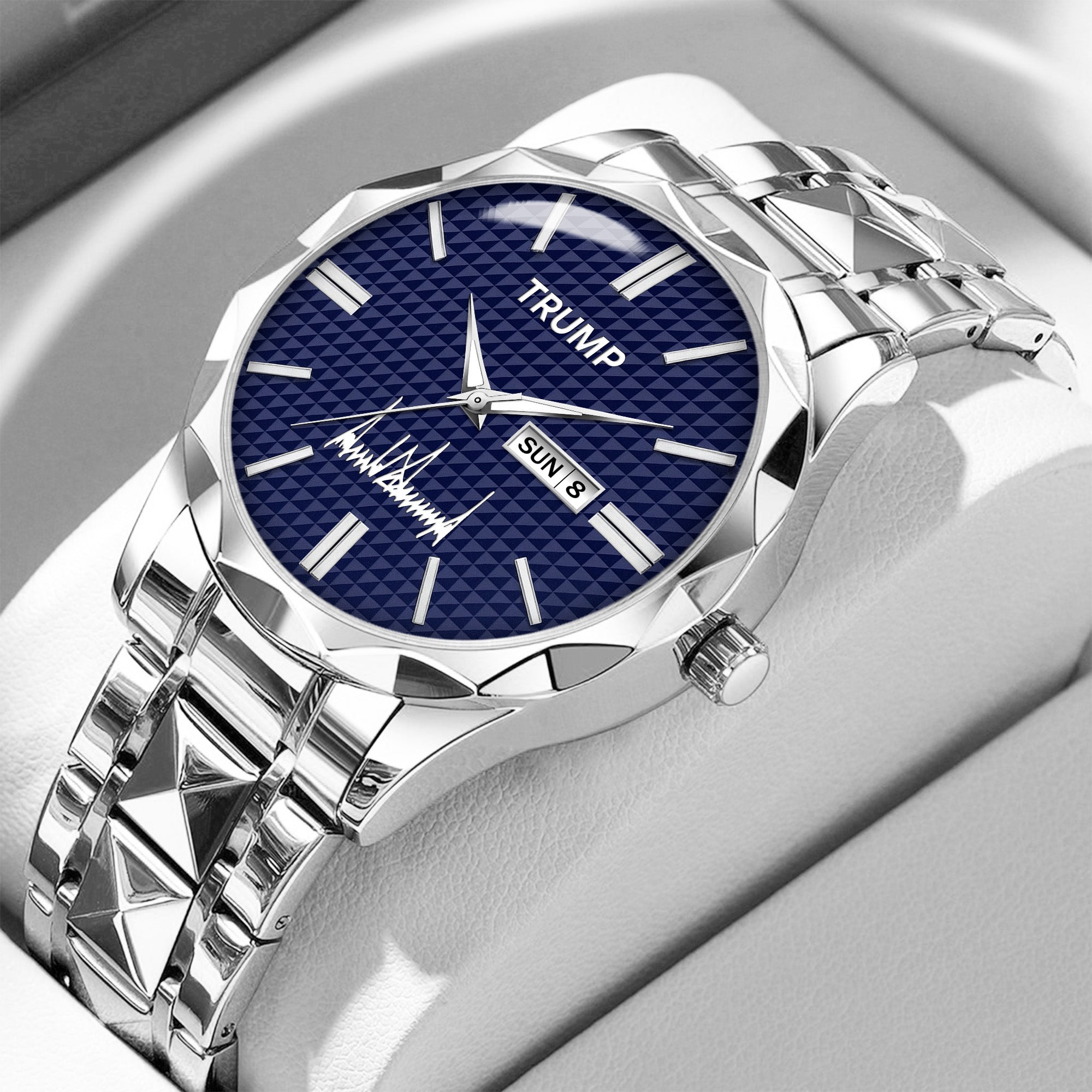 TRUMP Watch 2026 Luxury Silver – Signature Blue Dial