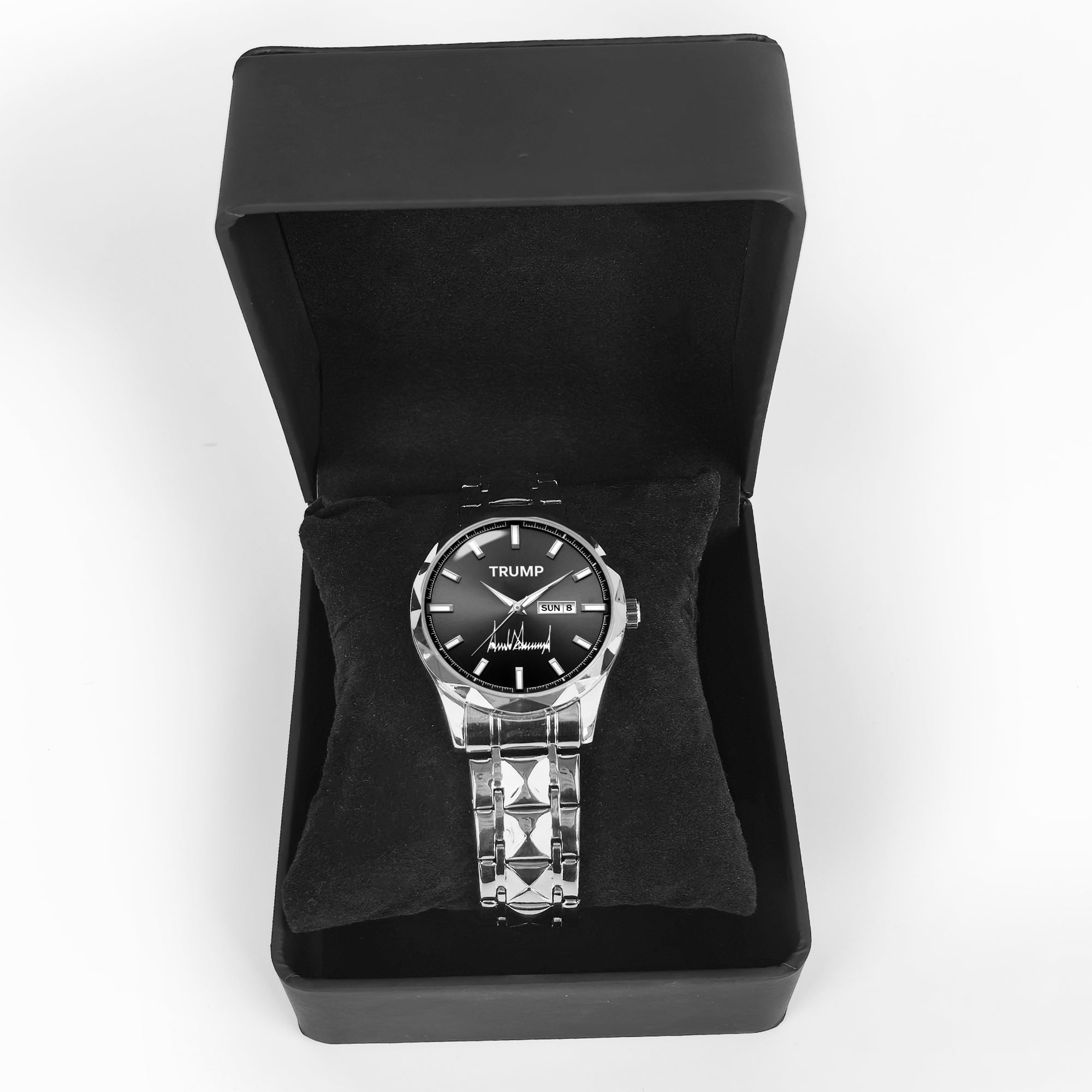 TRUMP Watch 2026 Silver Black Dial – Luxury Steel Watch for Men