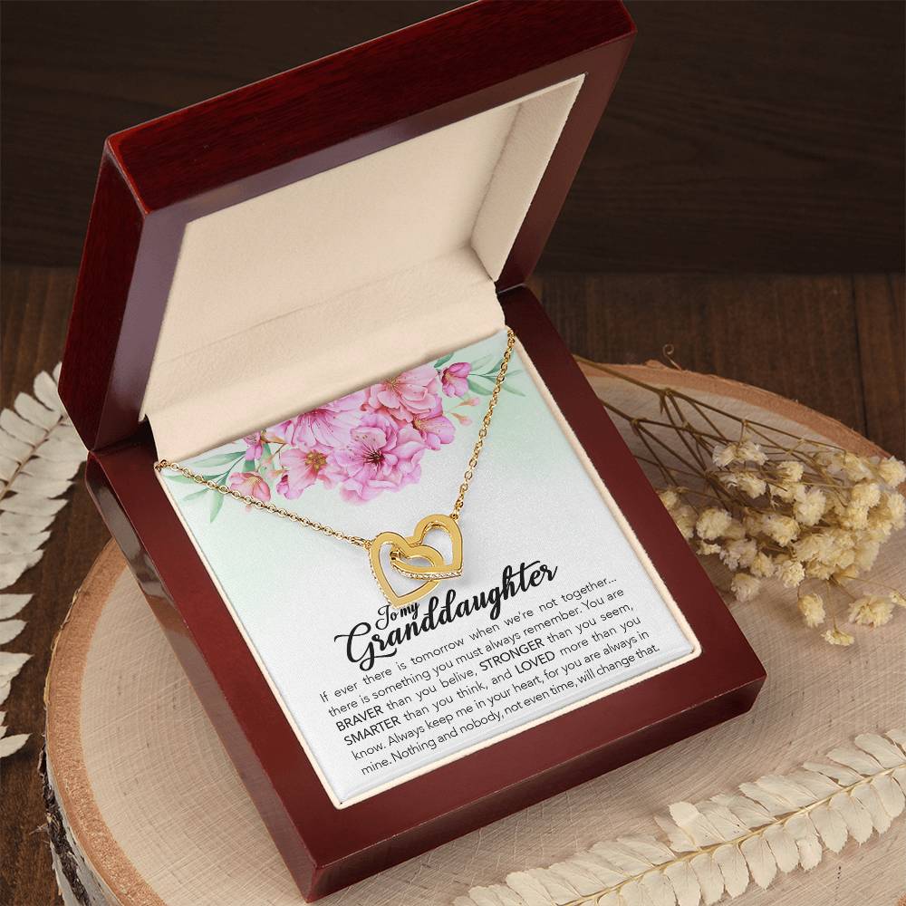 Collection Granddaughter - Braver Stronger Smarter - Necklace Interlocking Hearts Necklace