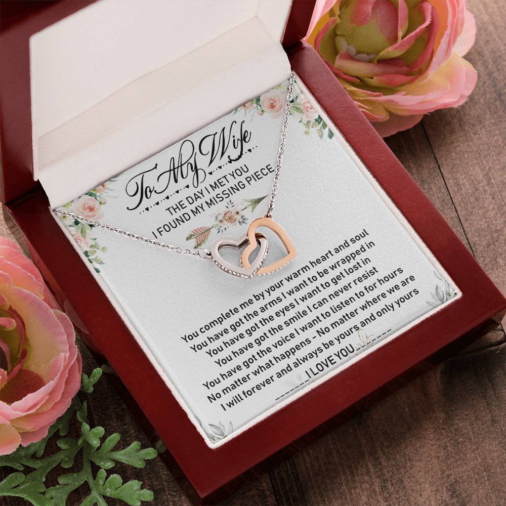 To My Wife Interlocking Hearts Necklace Message Card