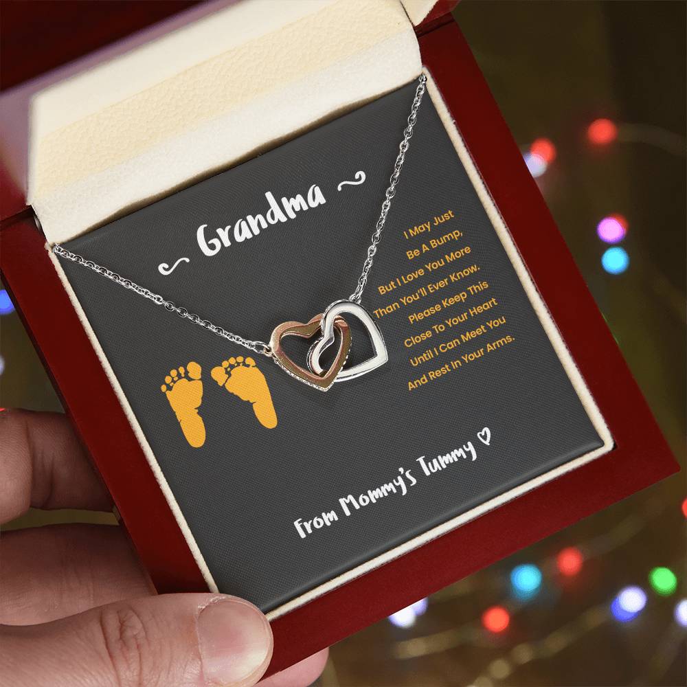 Grandma I Can'T Wait To Meet You - Yellow Version Interlocking Hearts Necklace