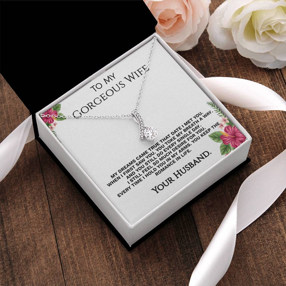 Romance Necklace. 1 Alluring Beauty Necklace