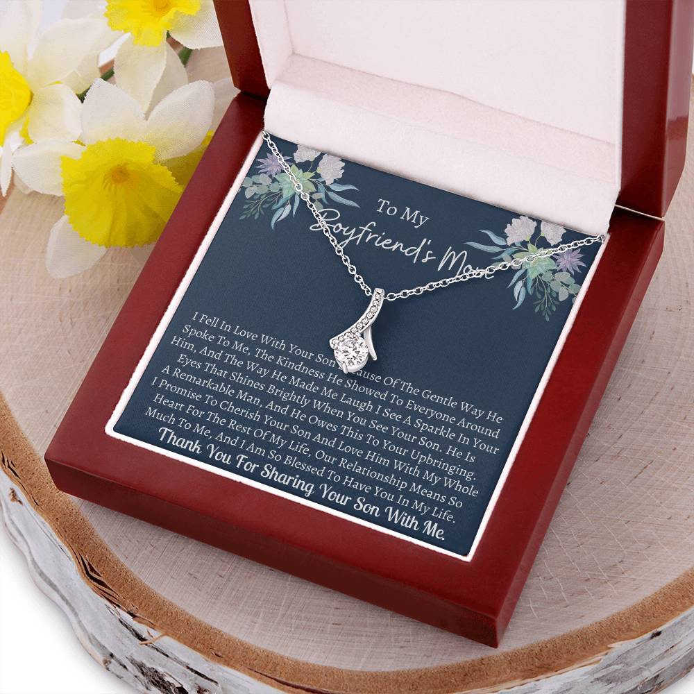 Boyfriend Mom v1 Alluring Beauty Necklace